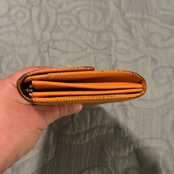 Louis Vuitton Ultra Rare Orange Epi Leather Long Foldover Snap Wallet - Picture 11 of 12